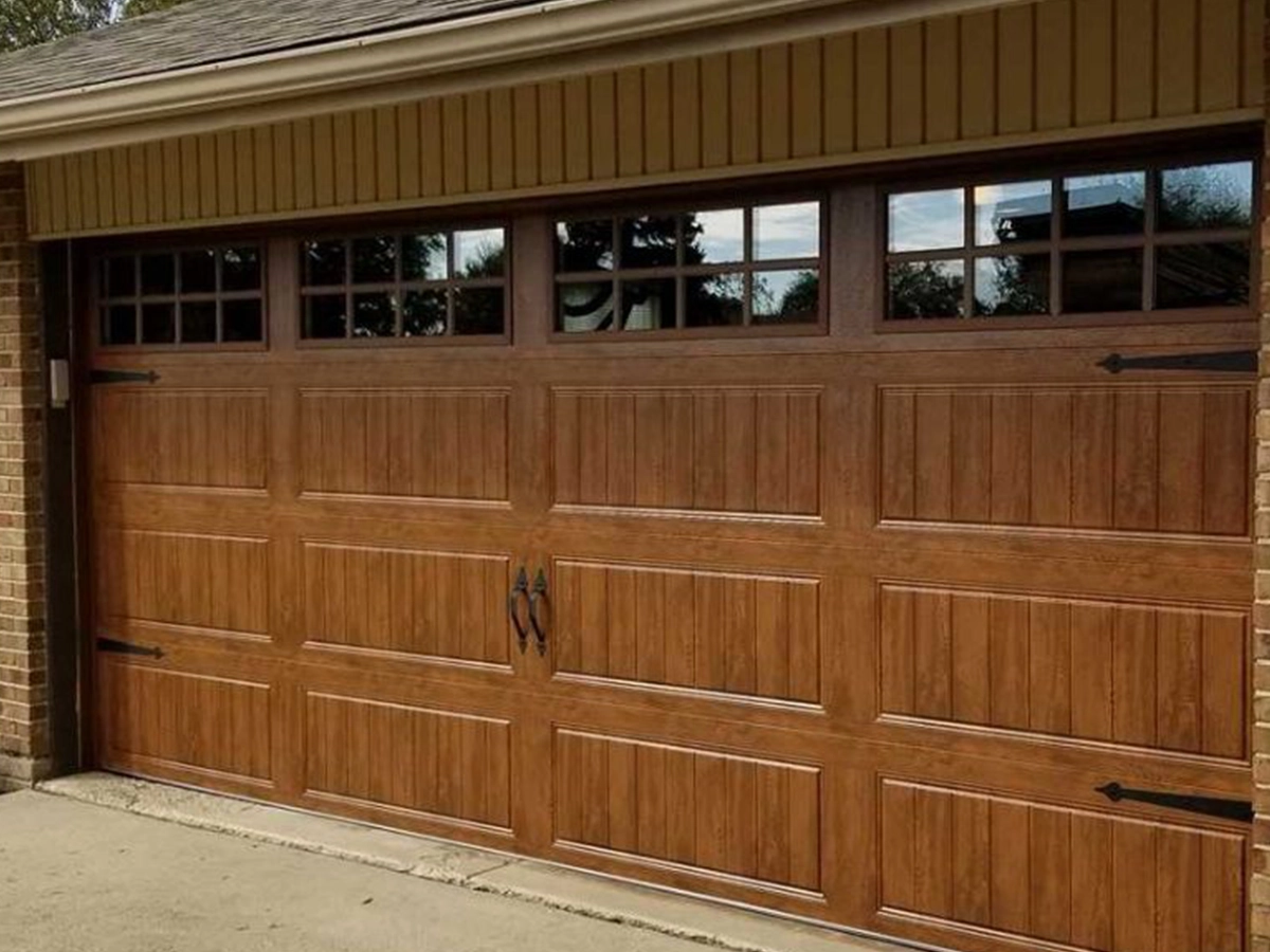 Unique custom garage door designs by Everlast Garage Doors in Franklin TN
