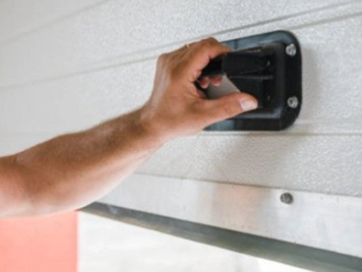 Garage Door Opener Franklin TN installed on a clean ceiling mount in a Franklin garage