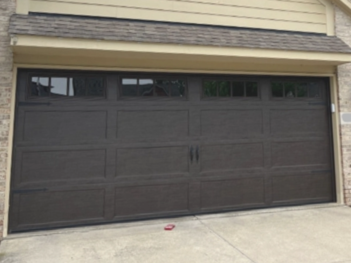 Custom garage doors Franklin TN home installed by Everlast Garage Doors