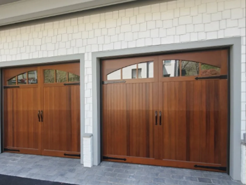 Wood look garage door design on a modern Franklin TN home