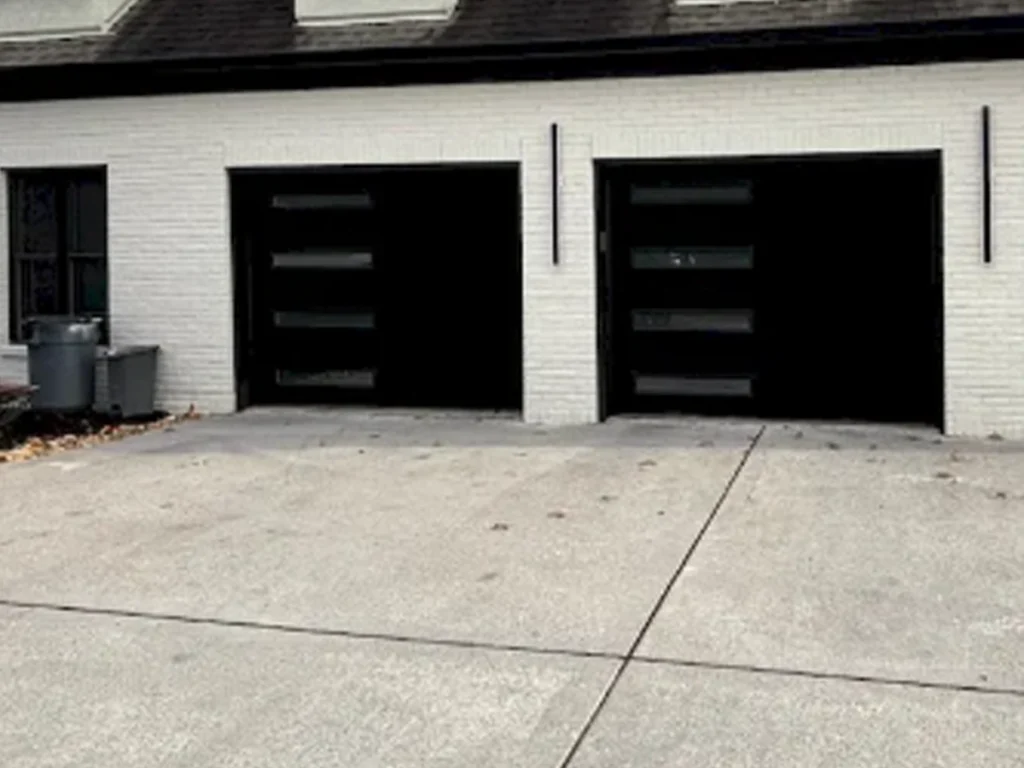 Custom Garage Door Design for Franklin TN homes by Everlast Garage Doors