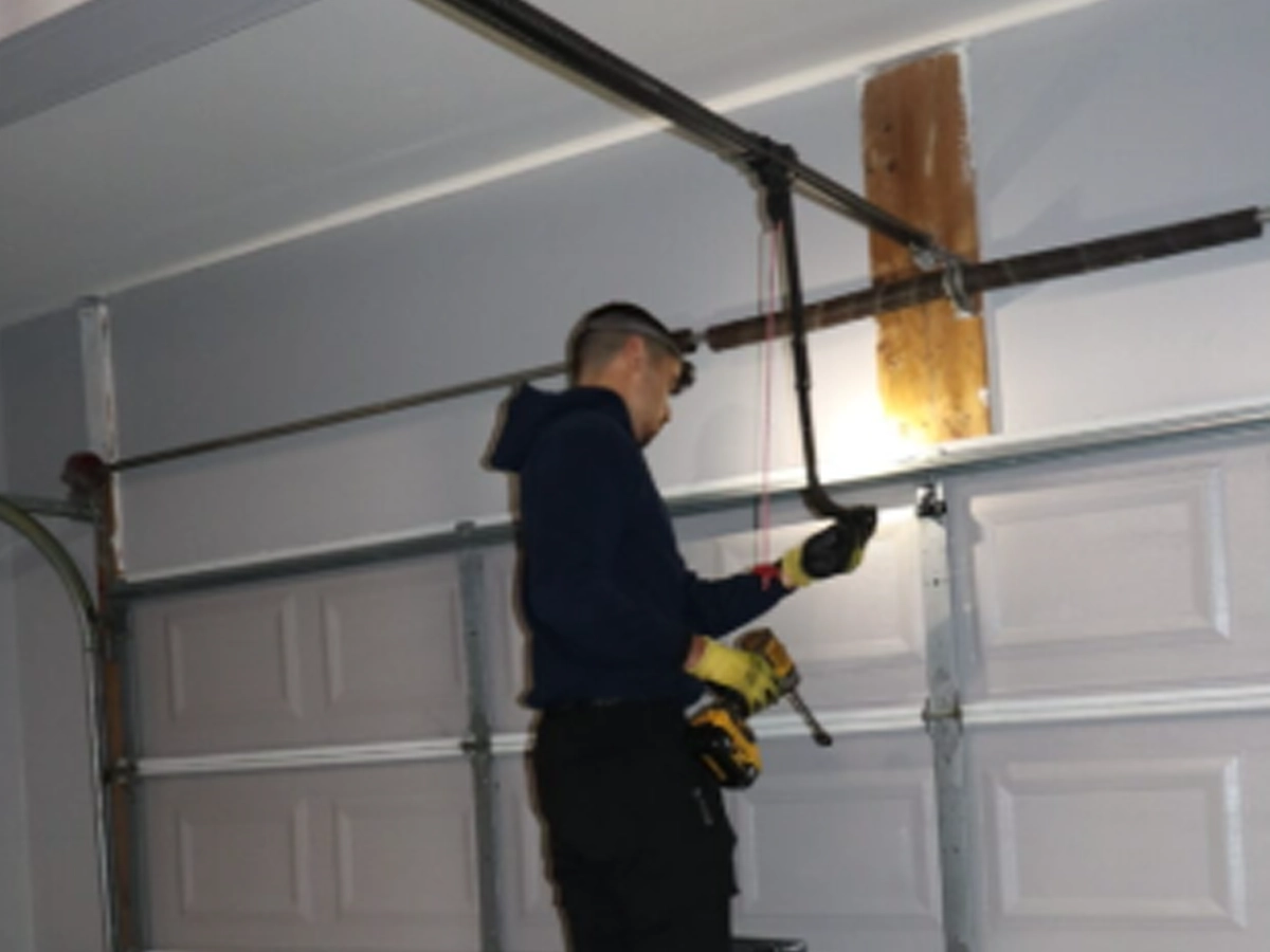 Emergency Garage Door Repair Services in Franklin TN by Everlast Garage Doors