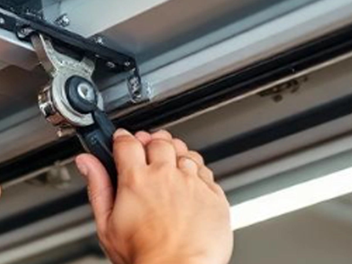Garage door care Franklin TN for a safe home routine