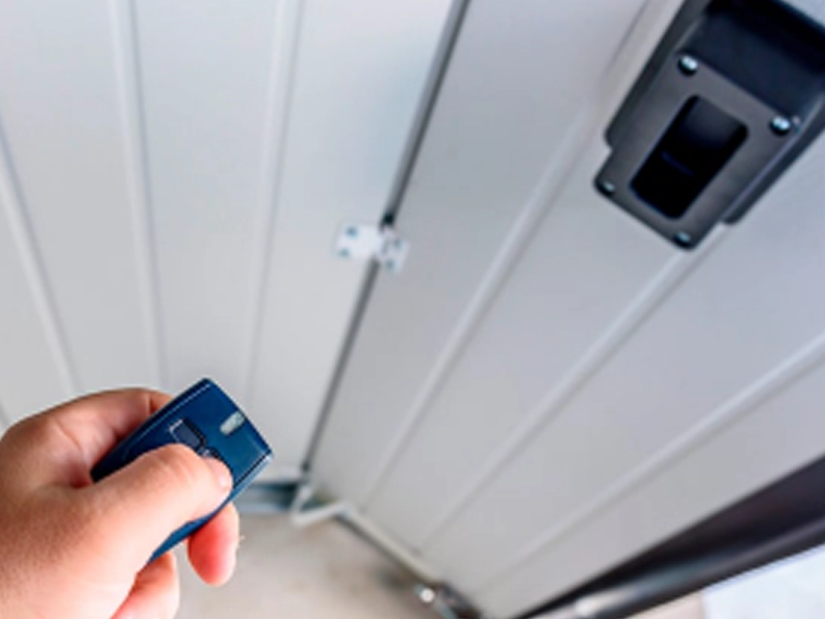 Garage Door Opener Is Making Unusual Noises in Franklin TN