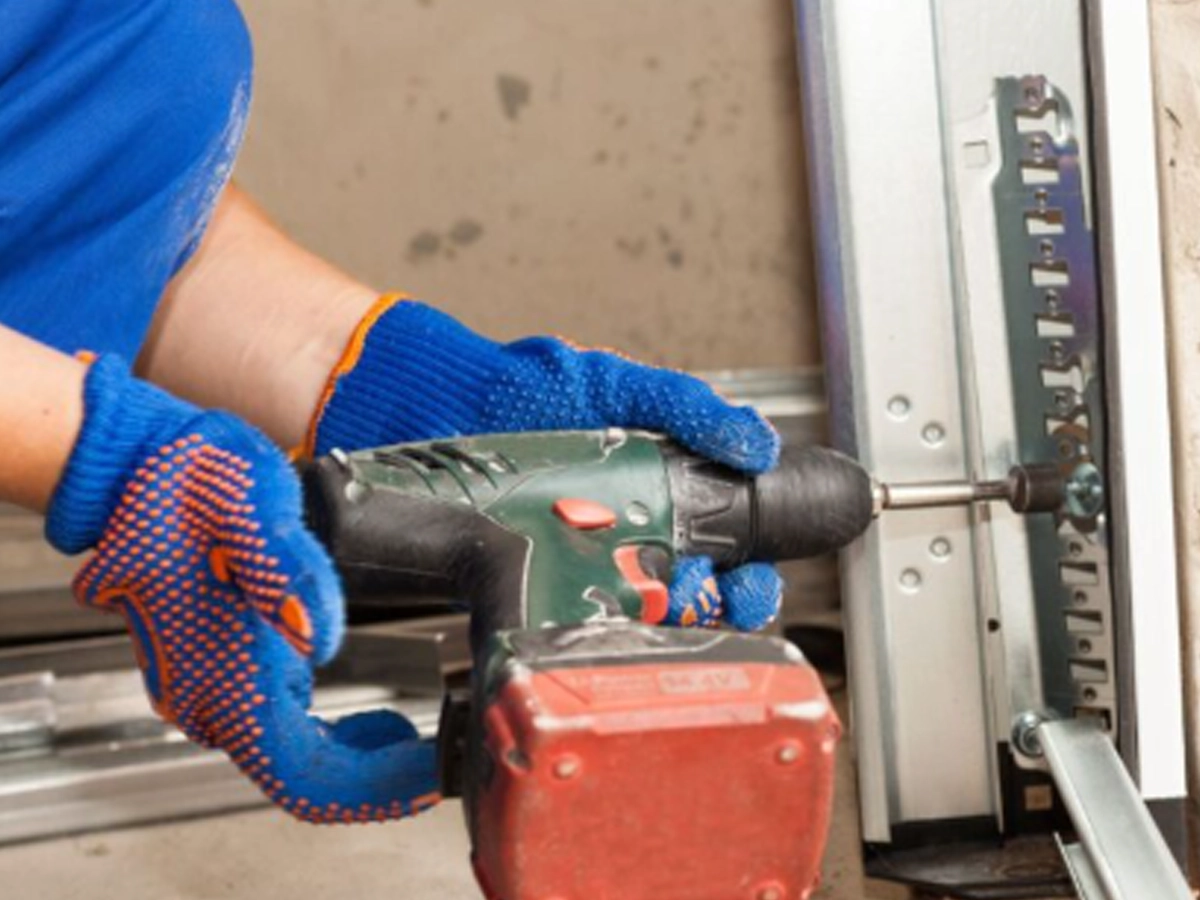 Professional Garage Door Repair Services in Franklin TN by Everlast Garage Doors