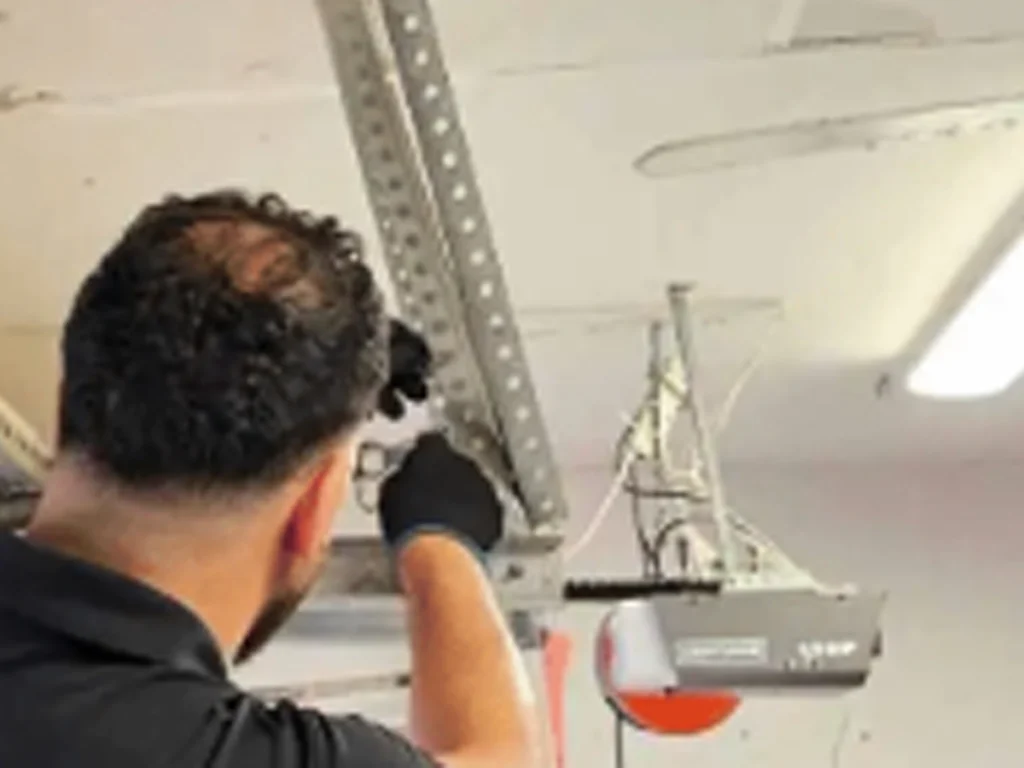 Full-Service Garage Door Repair, Installation & Maintenance in Franklin TN by Everlast Garage Doors - Franklin